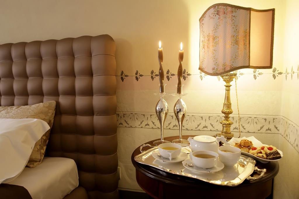Residenza D'Epoca -Santa Caterina Bed & Breakfast ปิซา ห้อง รูปภาพ
