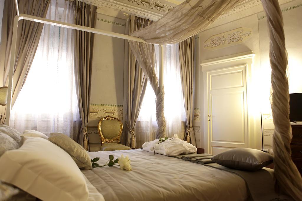 Residenza D'Epoca -Santa Caterina Bed & Breakfast ปิซา ห้อง รูปภาพ
